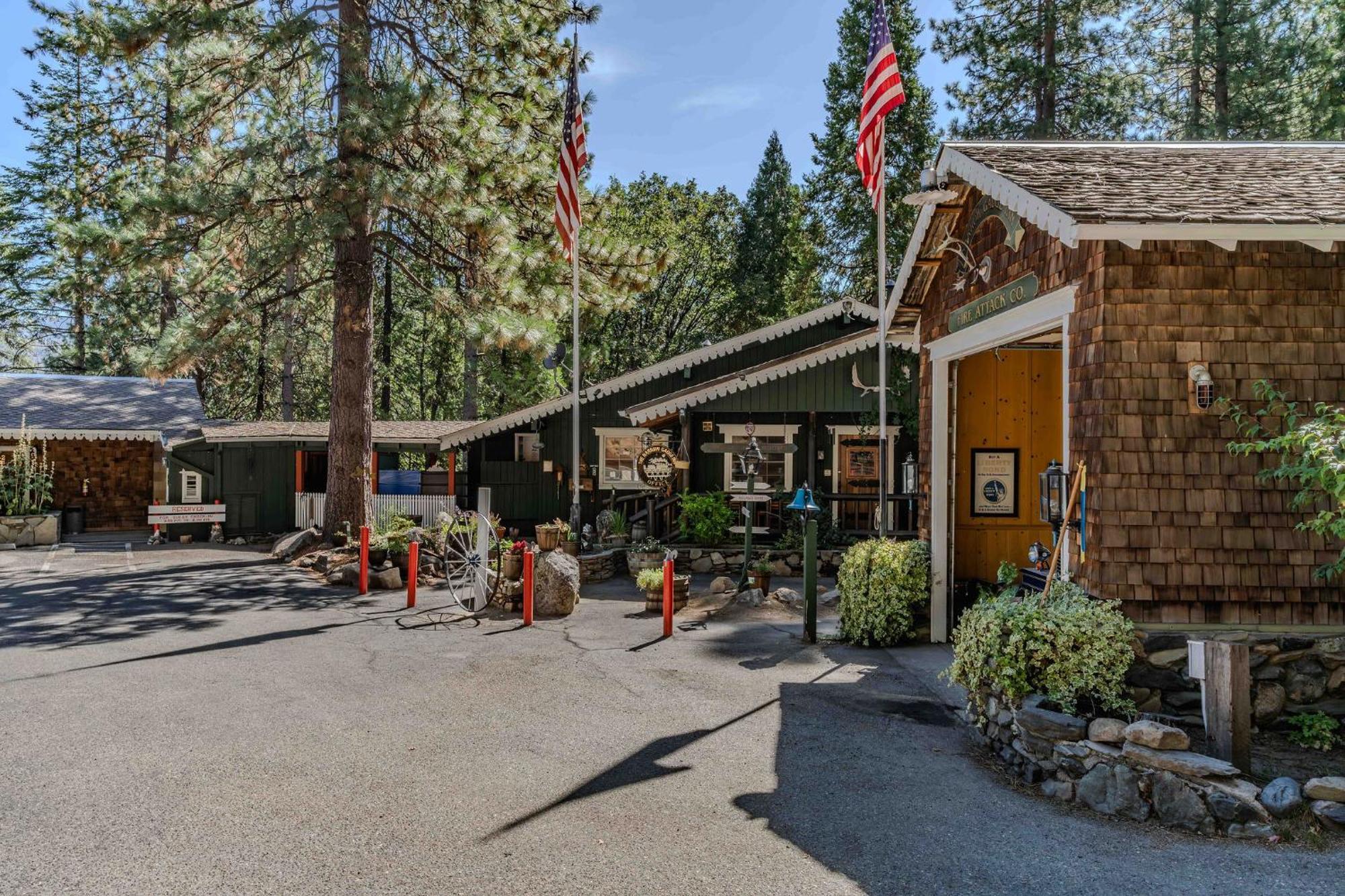 Narrow Gauge Inn Fish Camp Luaran gambar